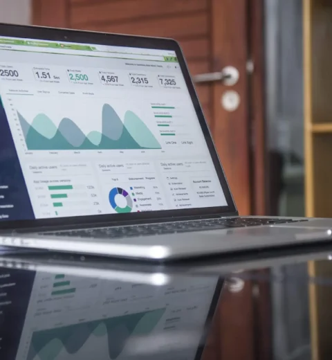 Como trabalhar de casa: dicas e empresas contratando remotamente